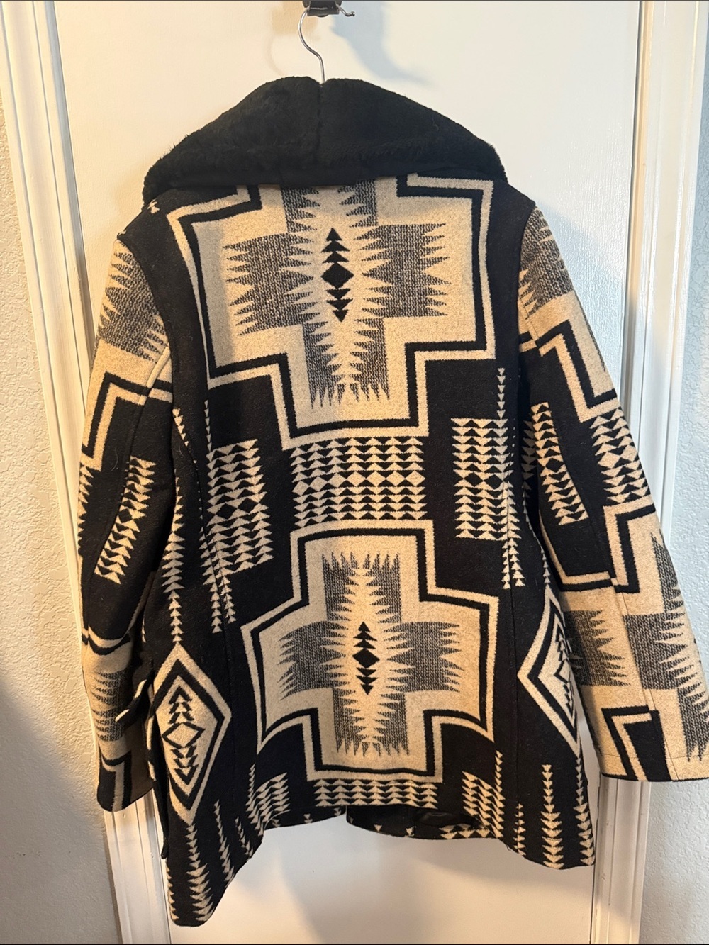 Pendleton Black and Cream Southwestern Peacoat with Plush Shawl Collar - Picture 9 of 9